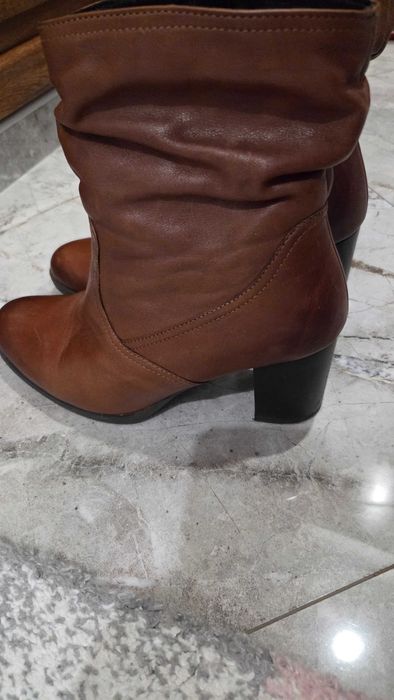 Дамски кафяви боти на ток зимни/есенни