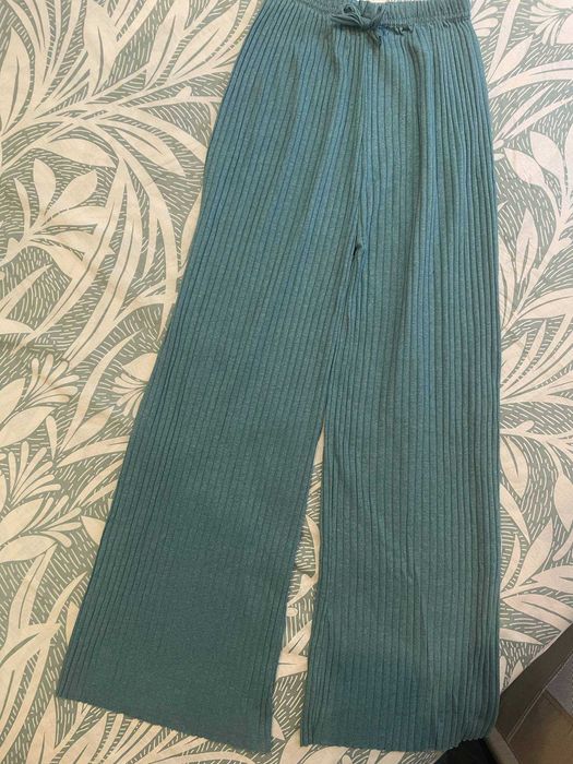 нов Дамски панталон широк в зелен цвят, и Дамско дънково яке цена