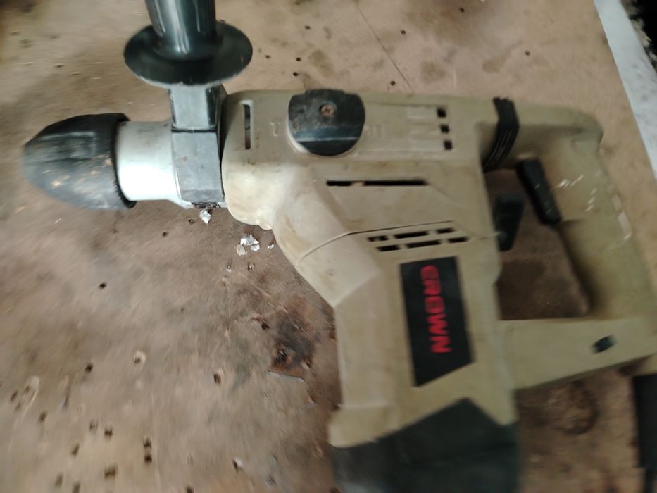 Перфоратор CROWN