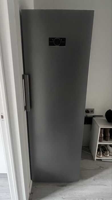 Морозильник вертикальный