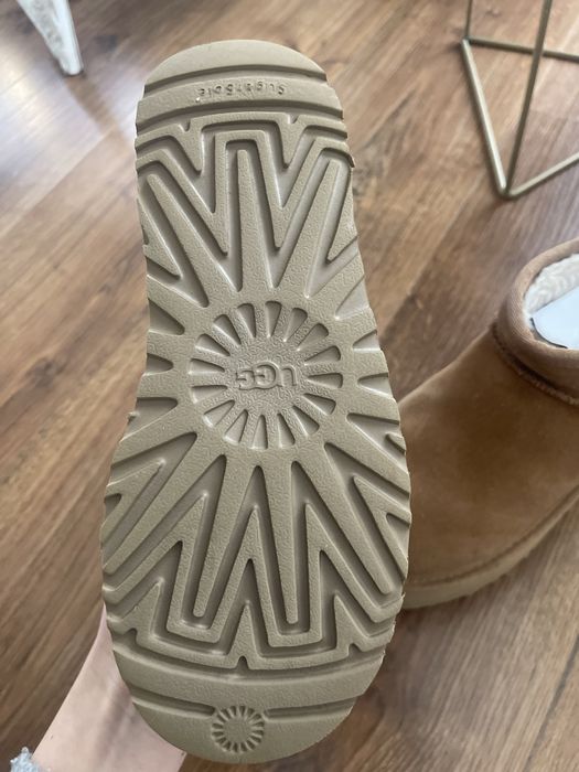 Ugg platform mini 36