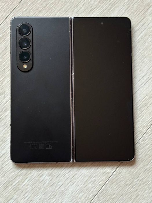 Samsung galaxy Z Fold4