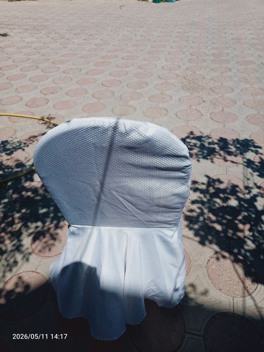 Чехлы и скатерть на стулья и столы