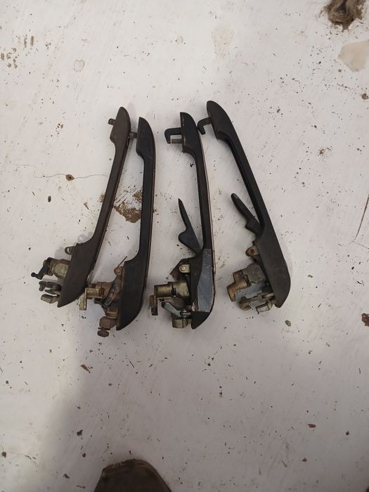 Ручка Ауди старушка