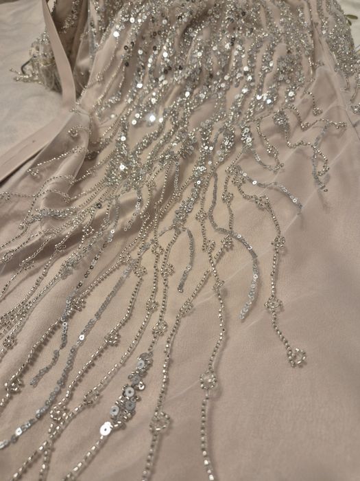 Vând rochie de nasa