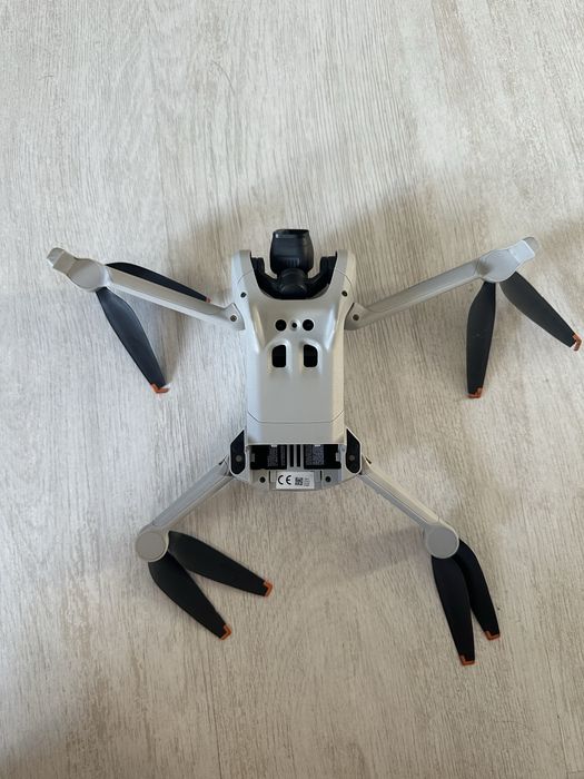 Дрон dji mini 3 rc1
