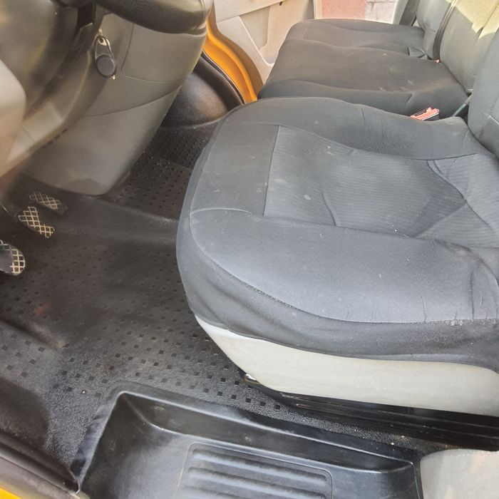 VW T5 -1.9 TDI COD ( BRS) Doka -6 Locuri