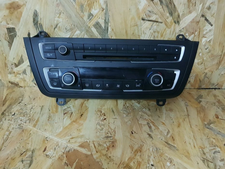 Panou Modul Climatronic Interfata Radio CD Bmw F30 F31 F32 F20 F21