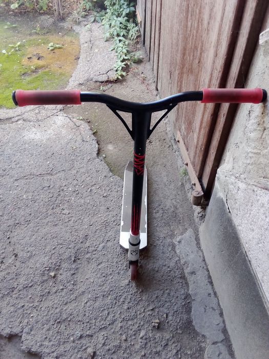 Трюковой самокат