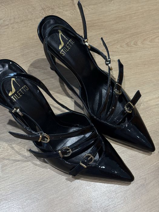 Пбувки Stiletto.