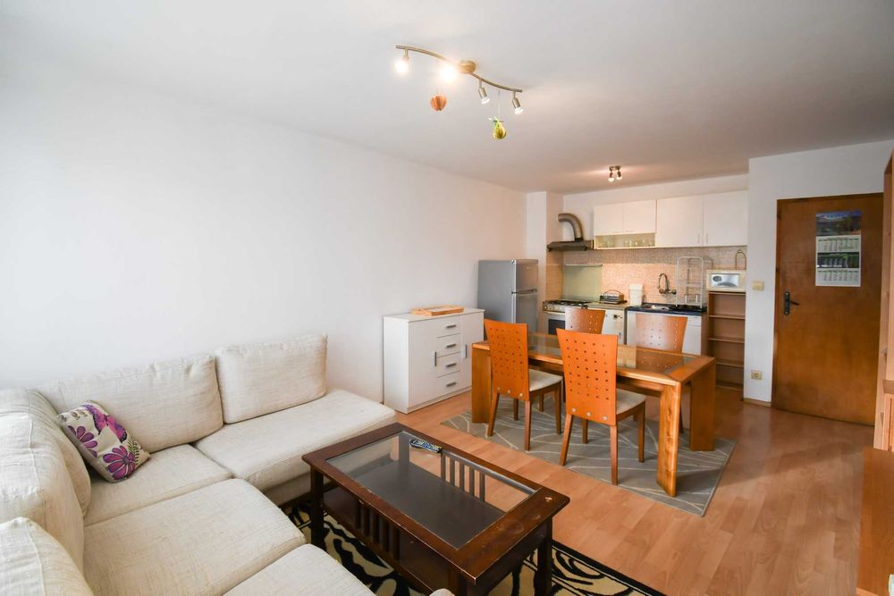 Двустаен ап Редута