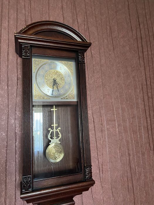 Настенные часы с боем