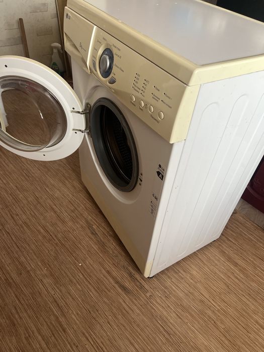 Продам стиральную машину