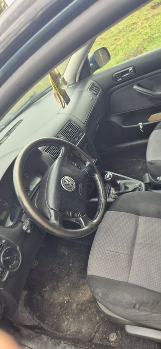 Golf 4 , an 2003 pentru piese