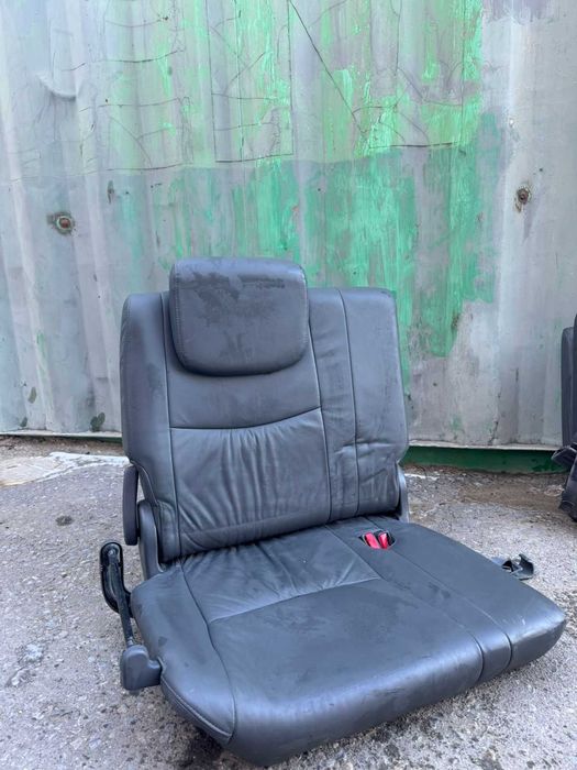 Третий ряд сиденье