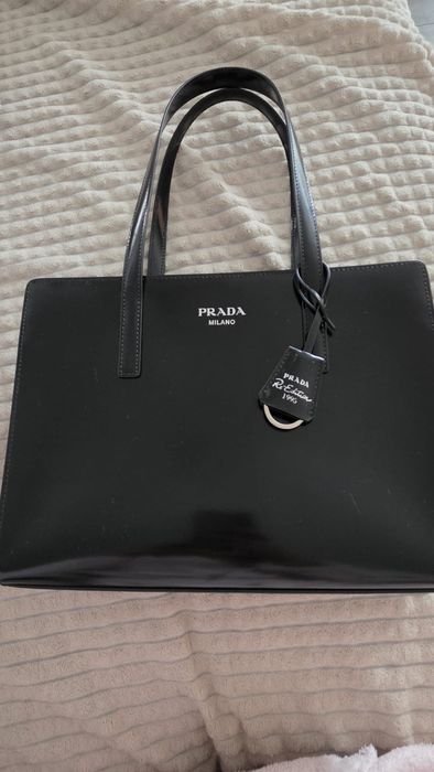 Geantă PRADA Re-Edition 1995