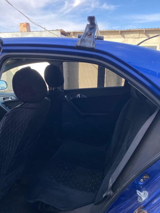 продам Kia cerato 2012 года