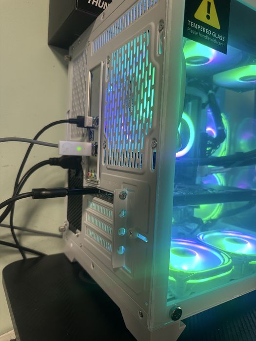 Calculator i9 14900K - 16GB RAM - SSD500Gb - nVidia 8Gb - 750w sursa