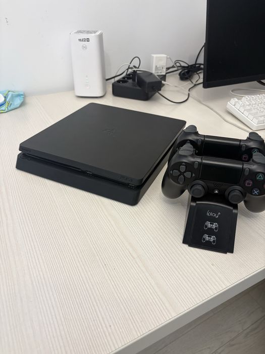 PlayStation 4 Slim