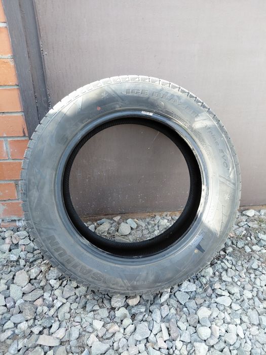 Шины 225/60 R18.