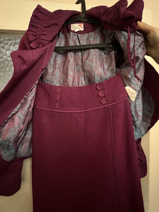 Вълнен лилав костюм Роси