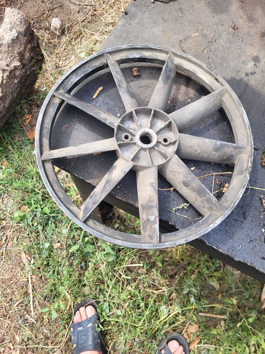 Продам шкив компрессора