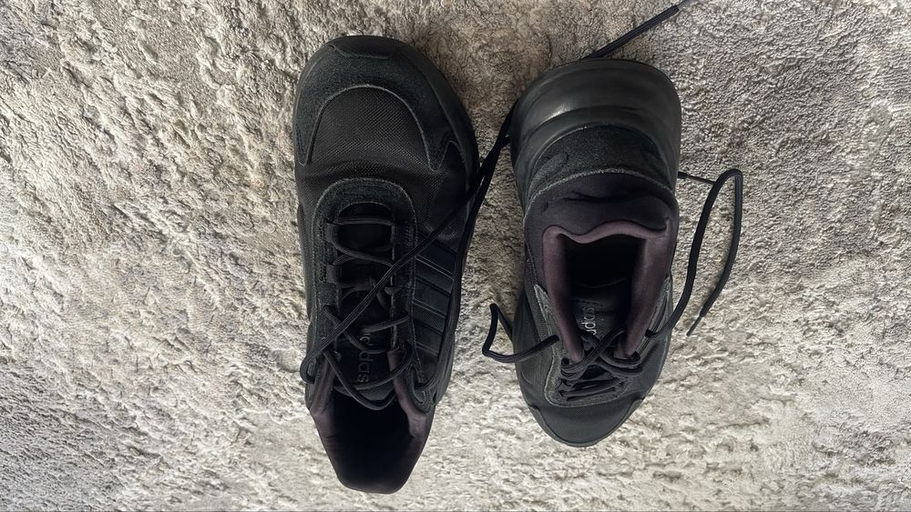 Adidas Ozellr Cloudfoam 42