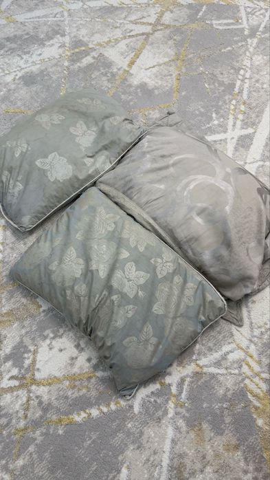 Продаются корпешки, разные одеяла.