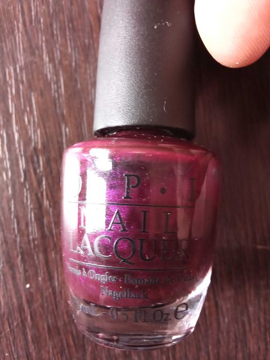 Лак за нокти напукващ