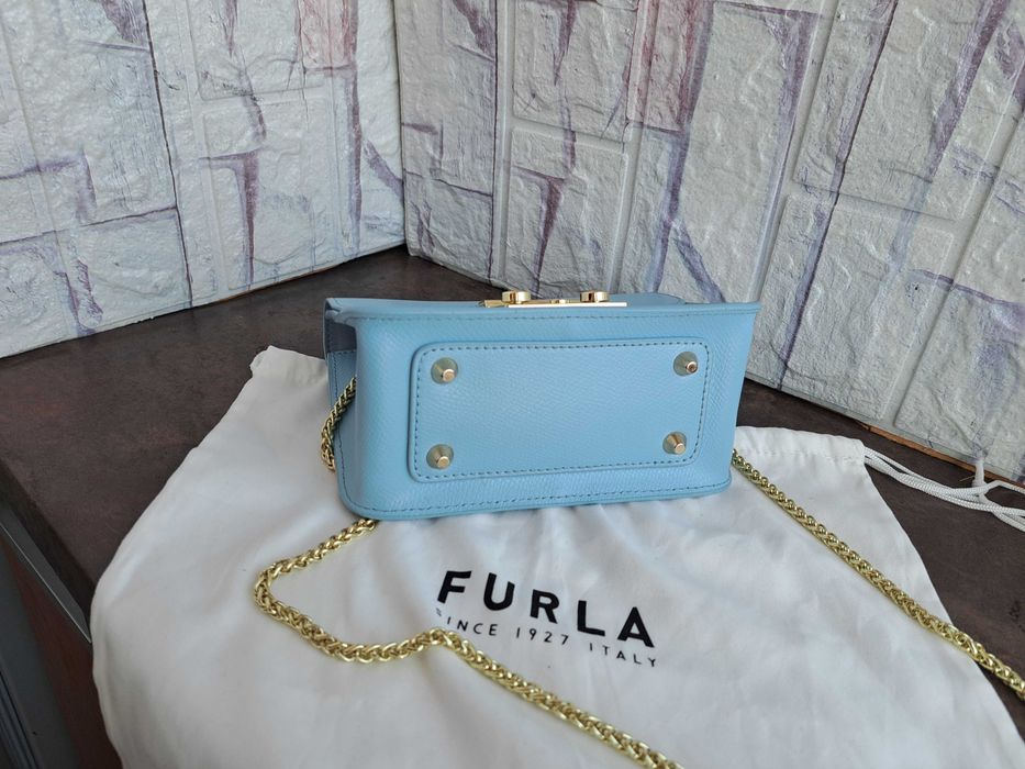 дамска чанта,Furla малка кожена чантичка-естествена кожа