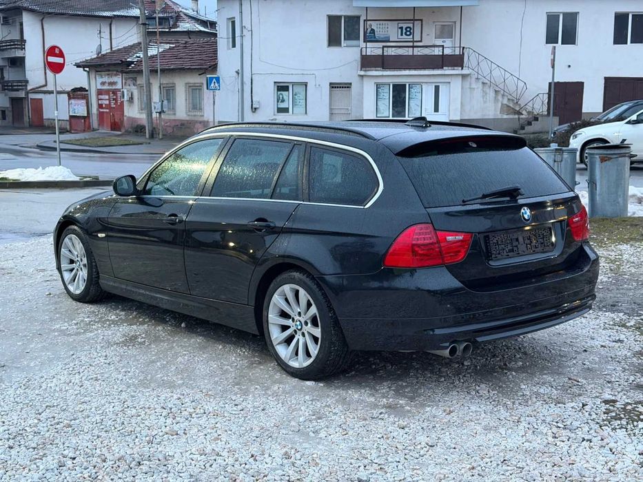 BMW 325 Face, Navy, 204