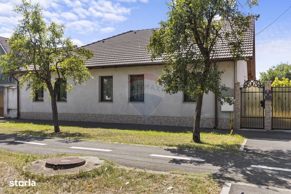 Casă noua 246 mpc cu teren 1363 mp de vânzare Sannicolau Mic, Arad