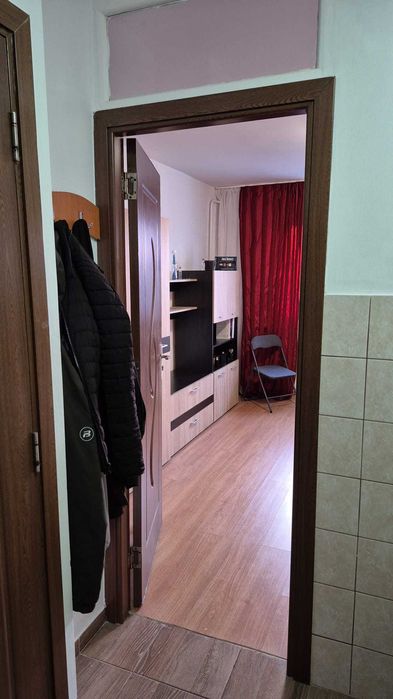 Inchiriez garsoniera