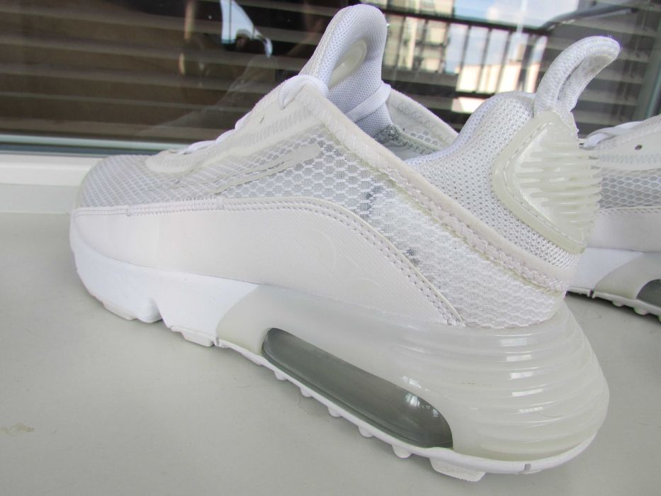 Маратонки Nike Air Max 2090