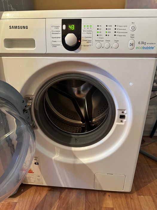 Холодильник Samsung