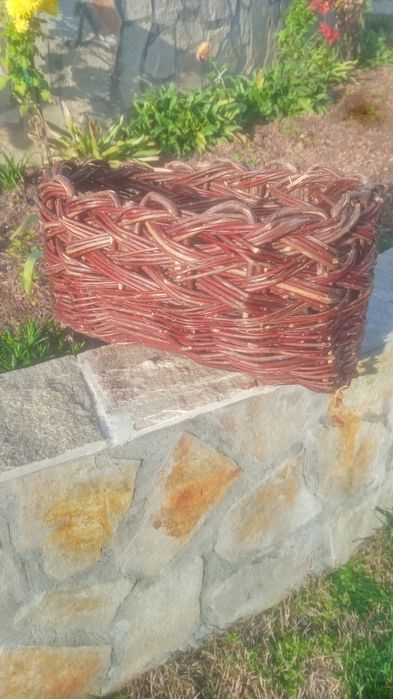 Плетени кошници .Плетена чанта-2 броя.