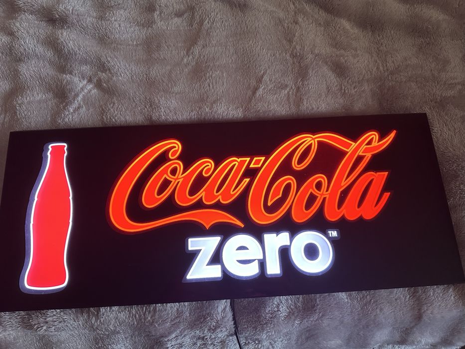 Reclama luminoasa Coca-Cola