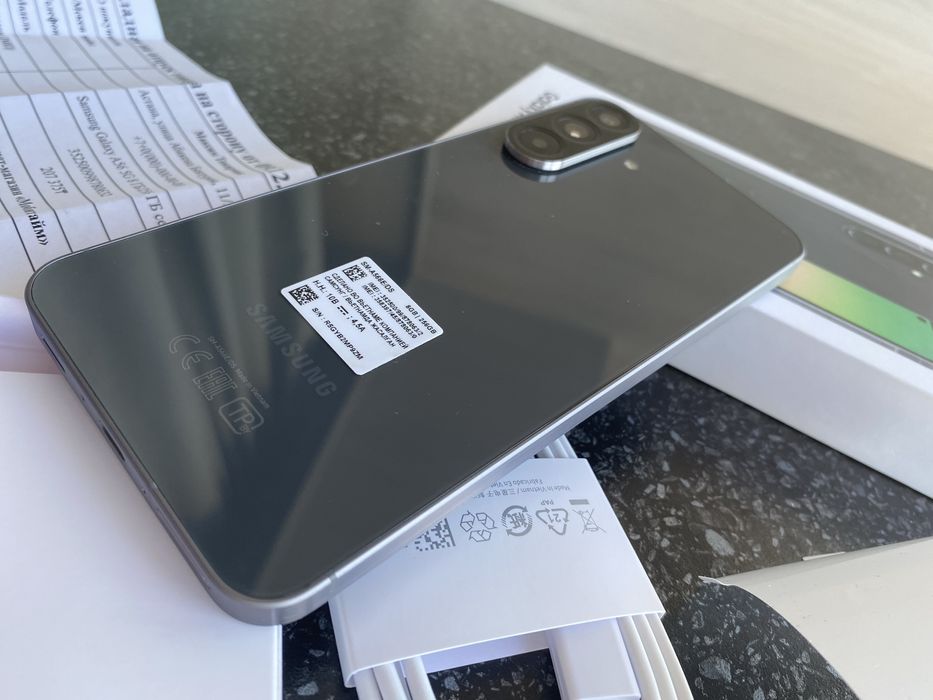 Samsung A56 5G 8/256gb