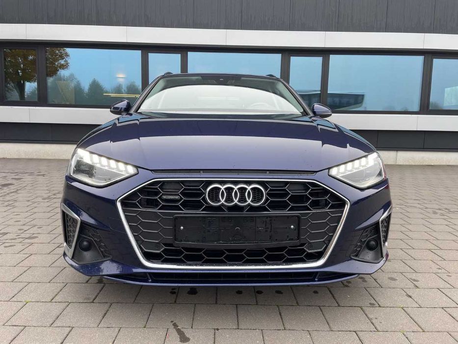 AUDI A4 2022 — imagine 22