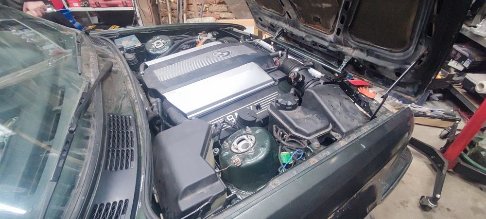 BMW e30 340i 4.4 286hp