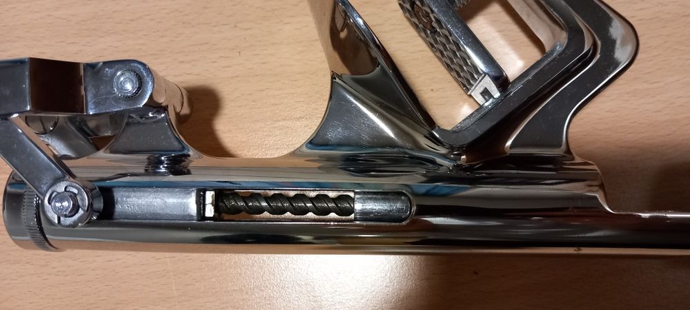 Стационарен професионален тирбушон