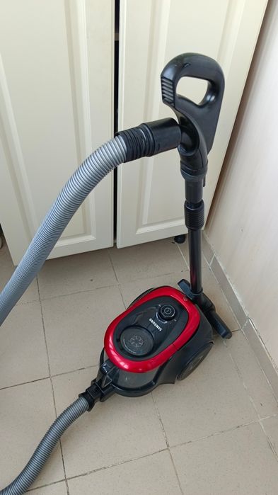 Пылесос Samsug 1800w
