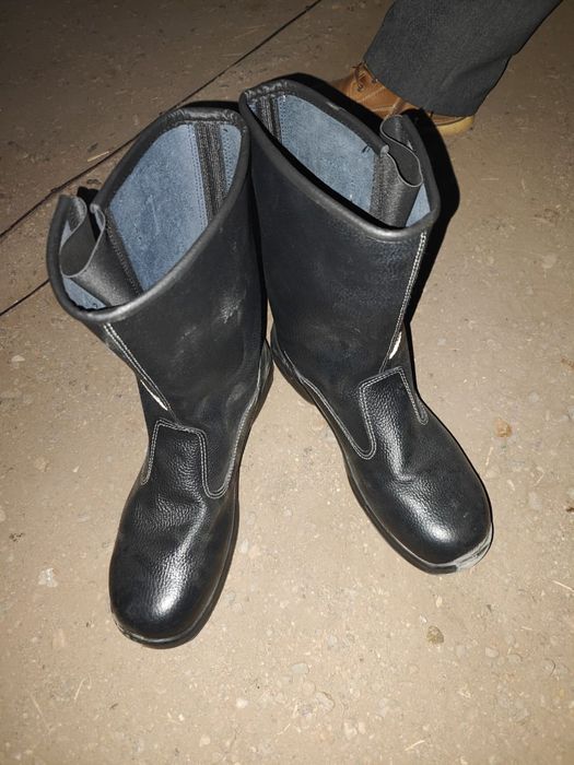 Продам кирзовые сапоги 44 размар