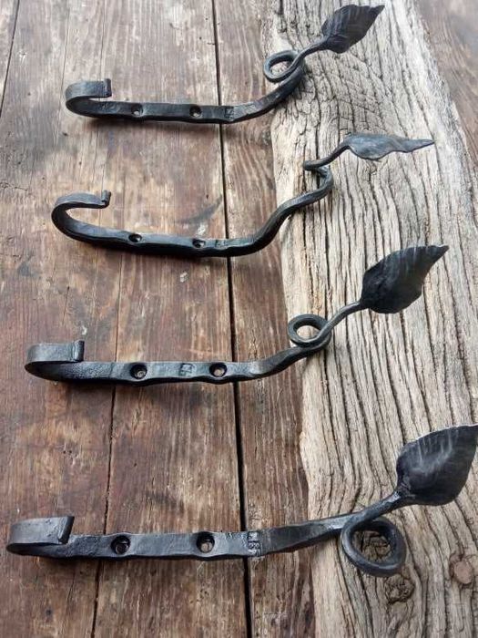 Закачалка от ковано желязо (Кука)