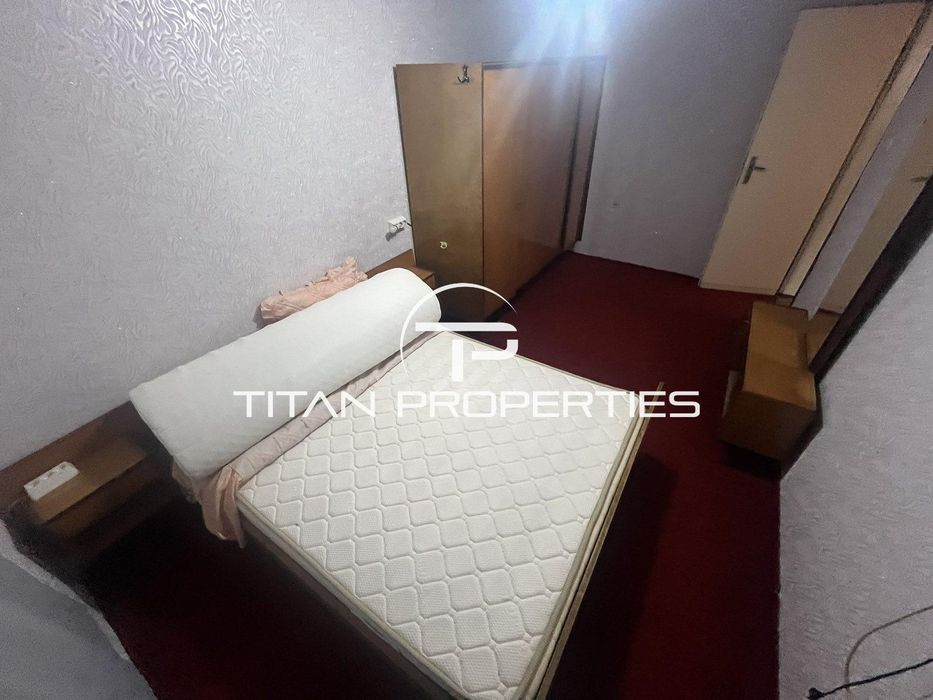 Дава се под наем Тристаен апартамент в Бургас, Възраждане - 70 кв.м за 204 € - Снимка #4