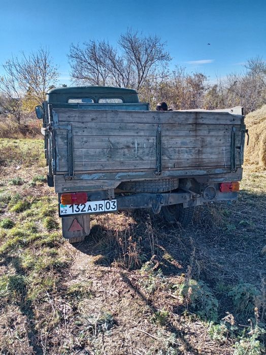 Продам УАЗ 3303 бортовой