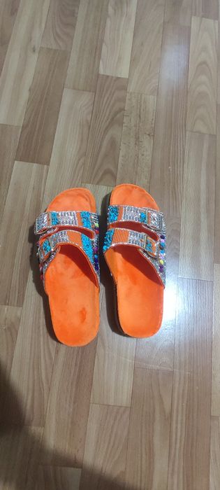 Дамски чехли с камъни