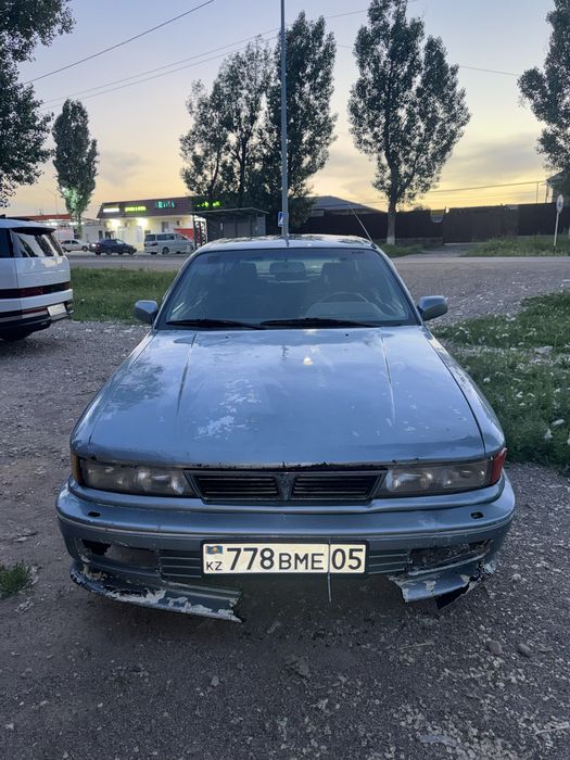 Mitsubishi Galant