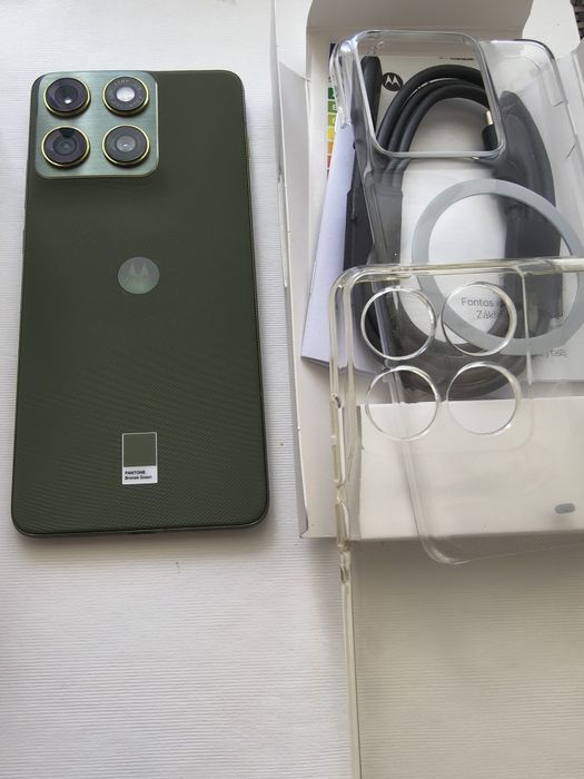 Motorola edge 70  12/512 перфектен