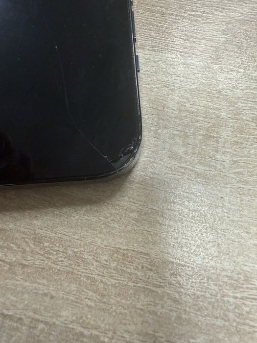 iPhone 12 pro max заключен